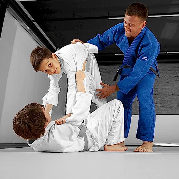 Фитнес-центр «Гараж» в Алматы